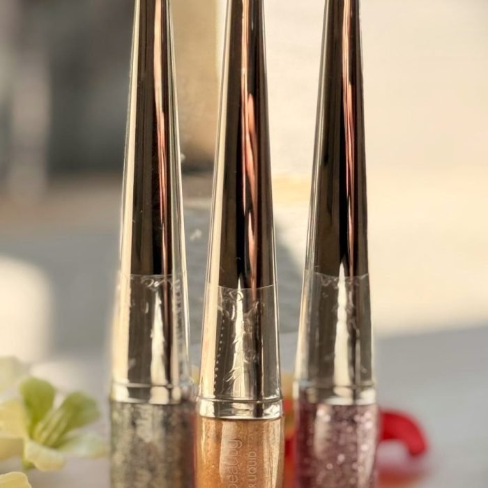 EYELINER LÍQUIDO GLITTER - MELY BEAUTY